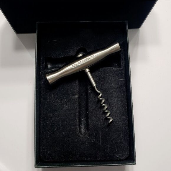 Le Creuset Black Nickel Traditional Corkscrew - Picture 4 of 5